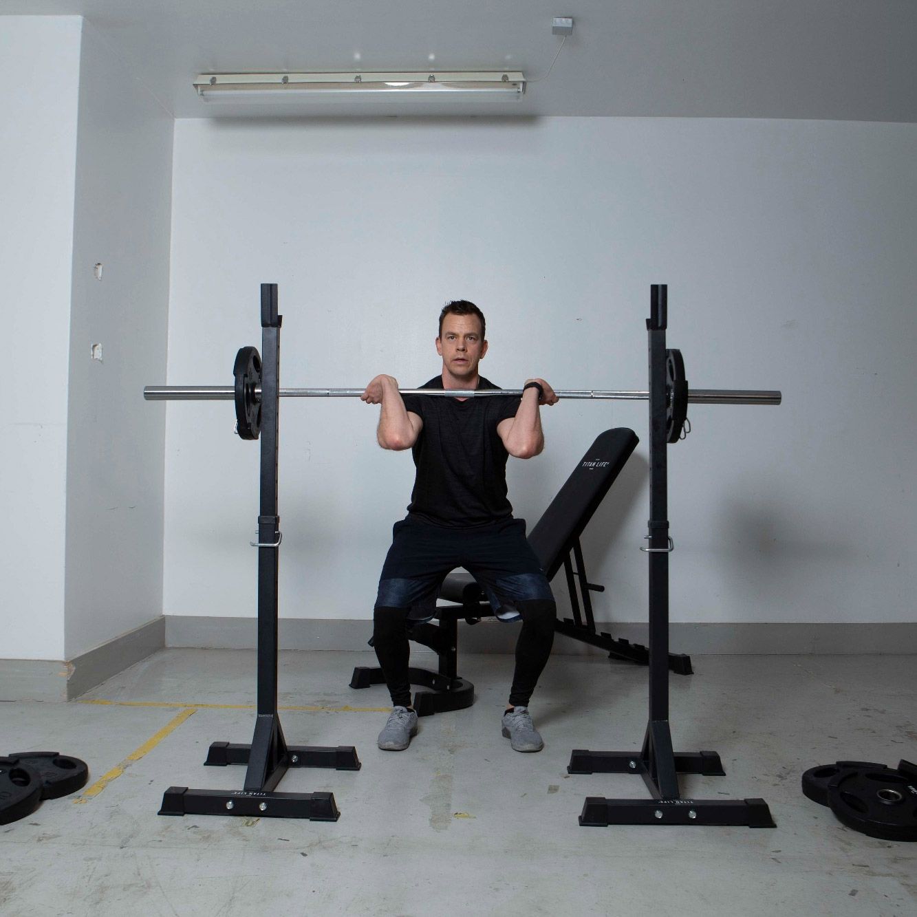 TITAN LIFE WEIGHT SET 100KG GARAGE GYM – Vægtstangssæt, billede 3 hos ActiveNordic