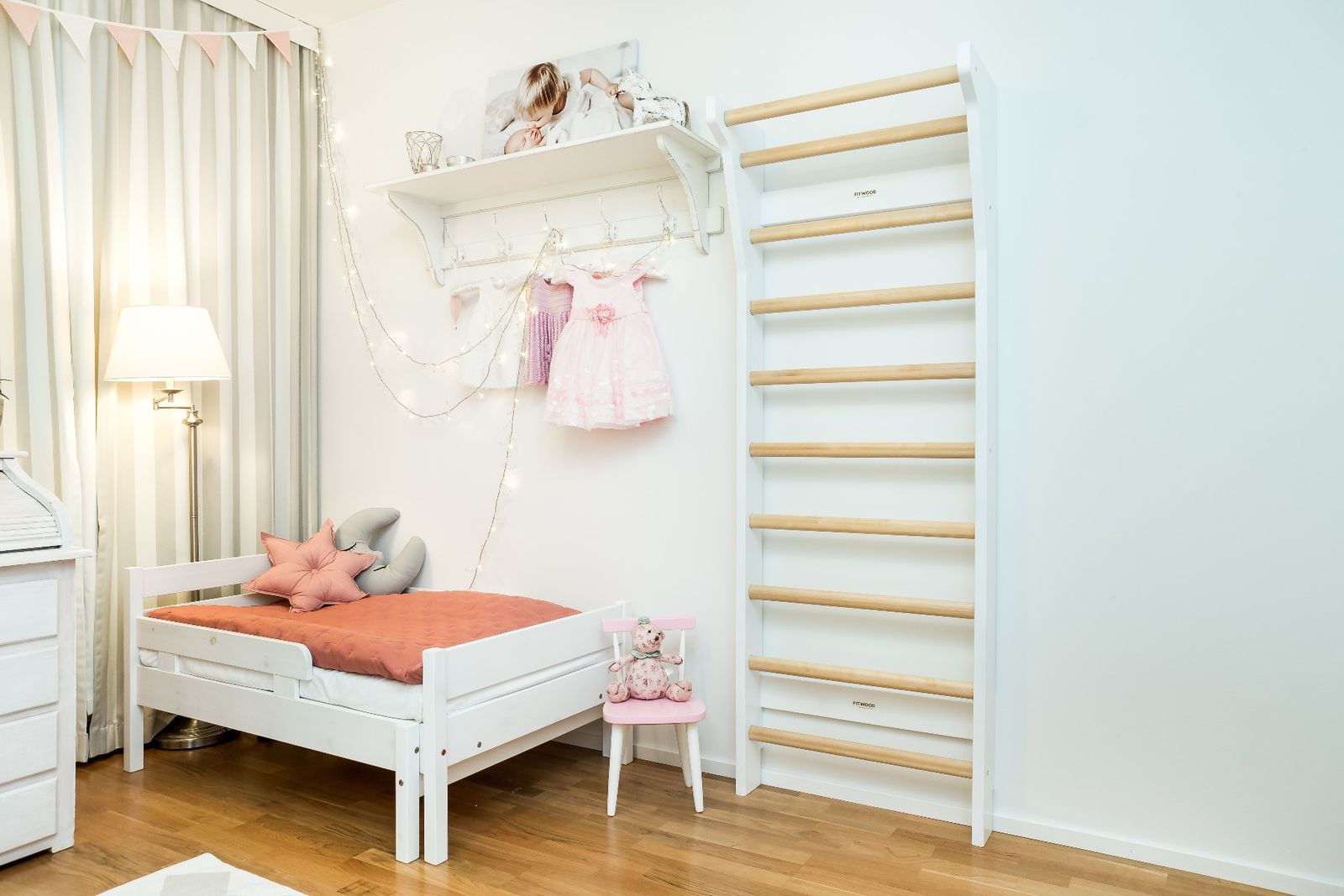 FitWood TAIMI MINI Wallbar m. Birk trin – Ribbe, billede 3 hos ActiveNordic